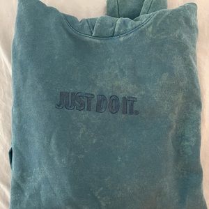 Nike sweatshirt